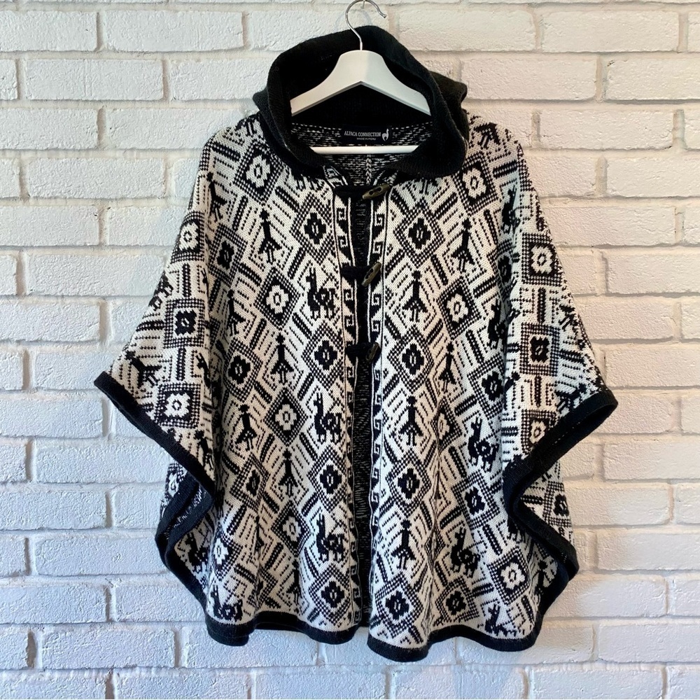 Alpaca Connection Hooded Sweater Shawl Poncho Black White Women’s One Size